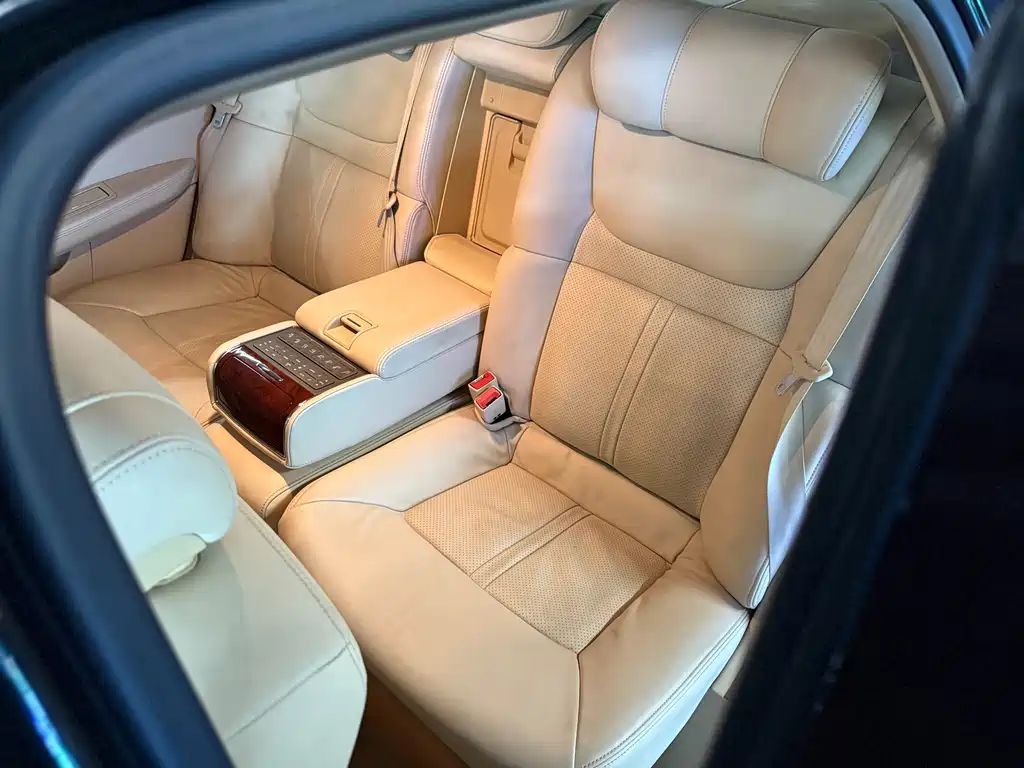 Buick Park Avenue — миниатюра 12