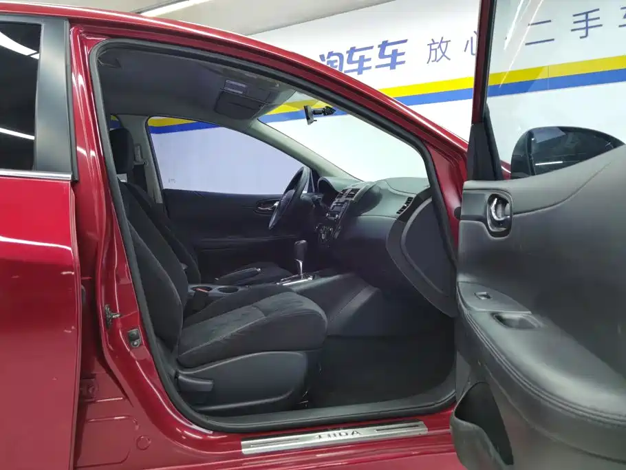 Nissan Tiida — миниатюра 8