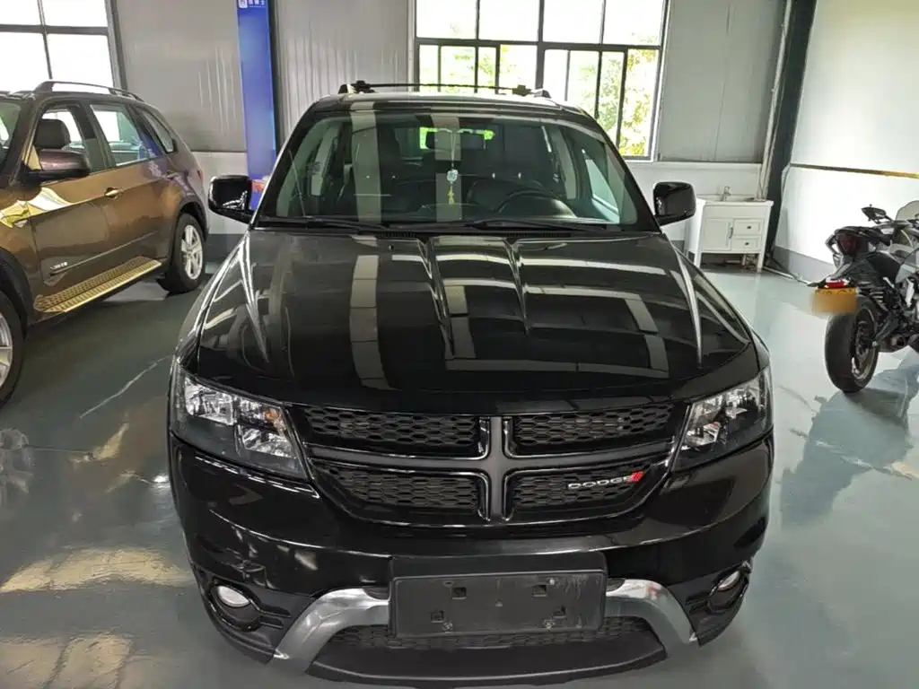 Dodge Journey — миниатюра 3