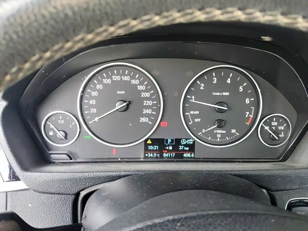 BMW 3 Series — миниатюра 8
