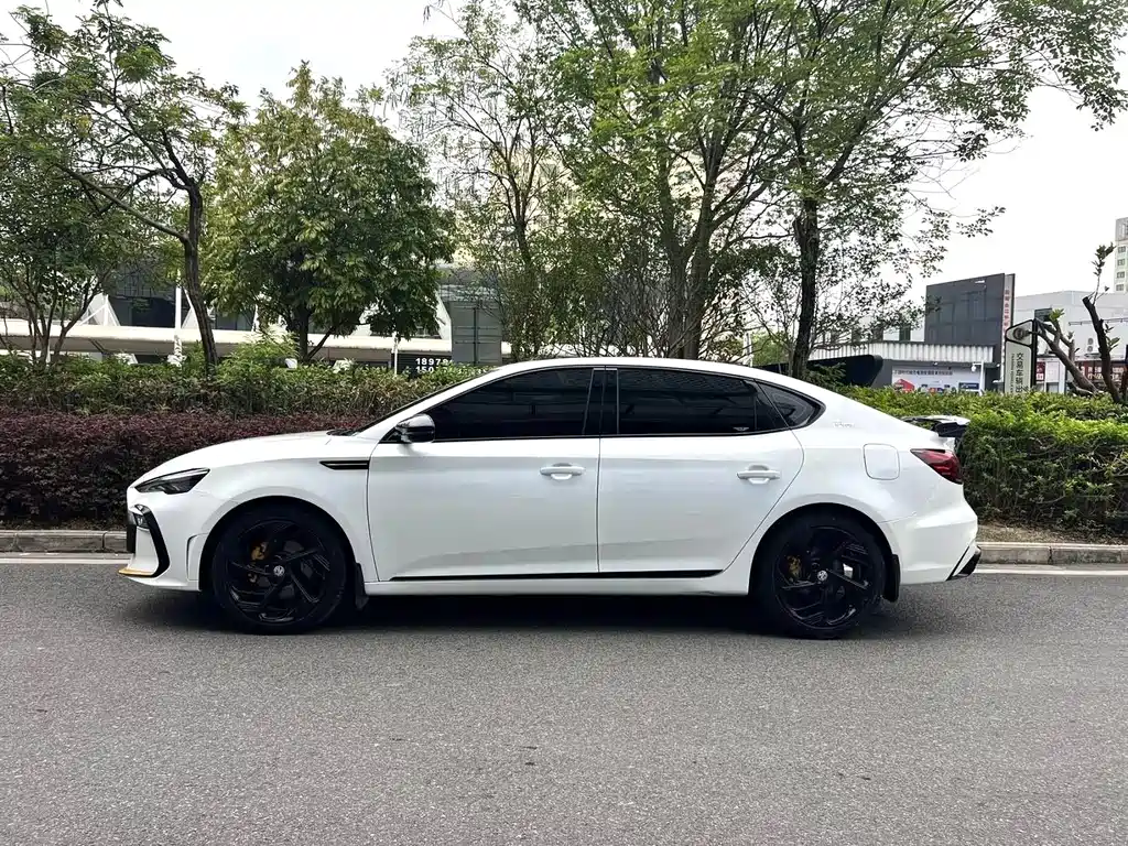 MG MG6 — миниатюра 10