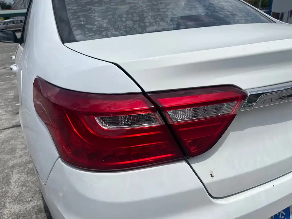 Geely Vision — миниатюра 11