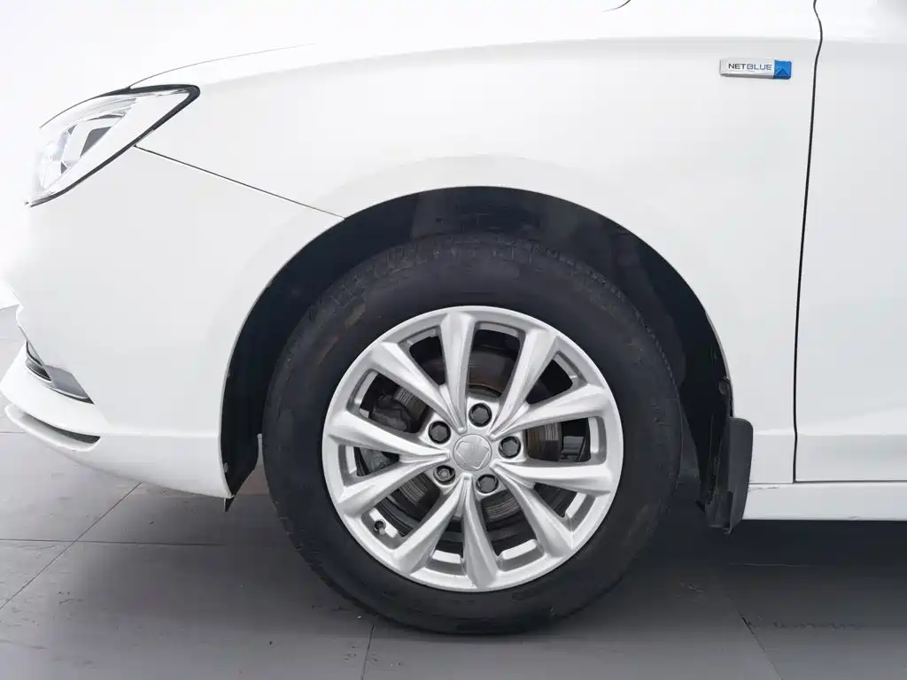 Roewe i5 — миниатюра 17