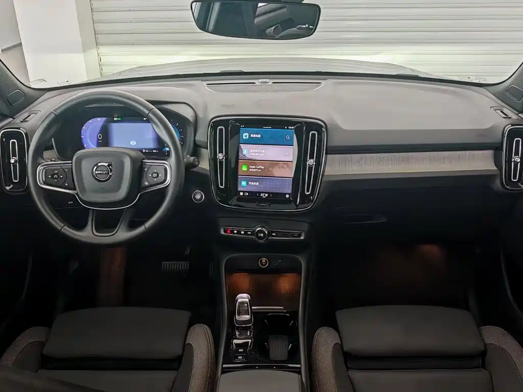 Volvo XC40 — миниатюра 16