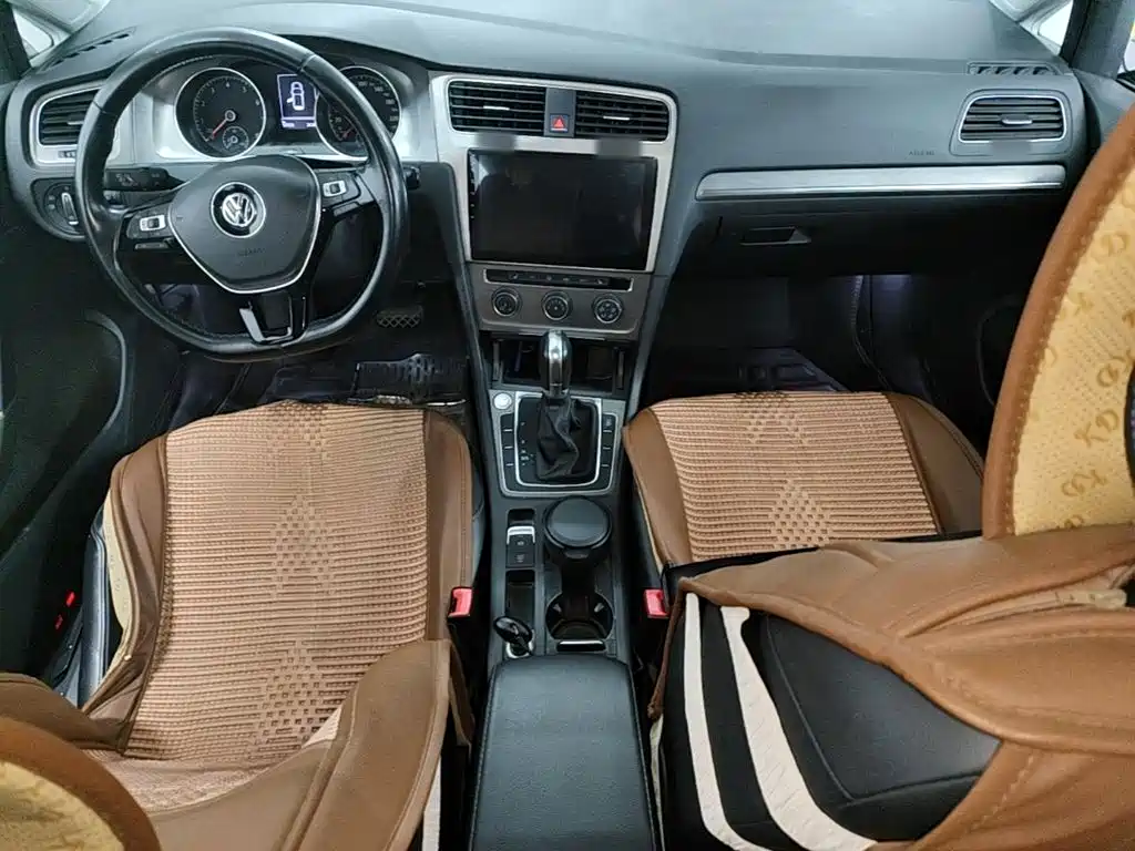Volkswagen Golf — миниатюра 10