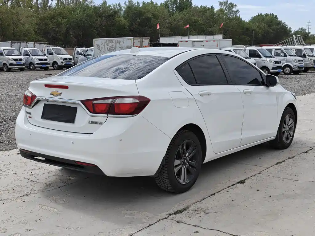Chevrolet Cruze — миниатюра 4