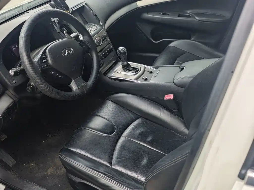 Infiniti G — миниатюра 4