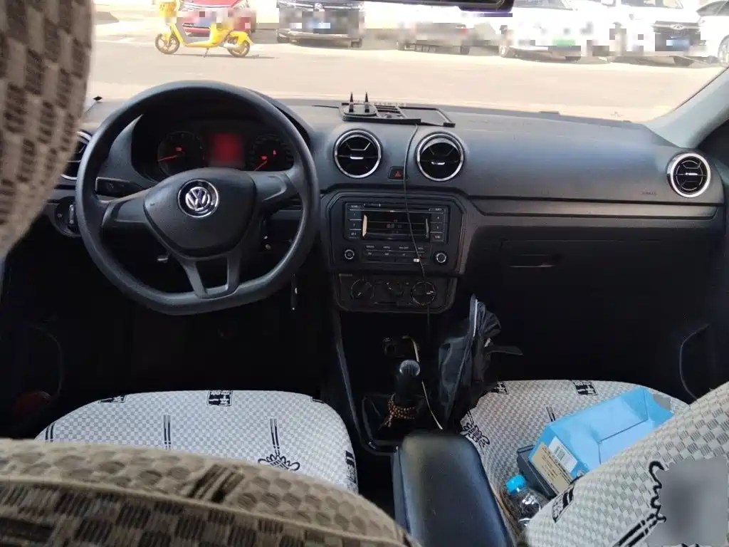 Volkswagen Jetta — миниатюра 6