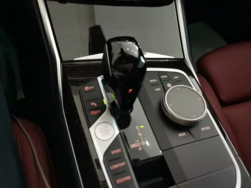 BMW 3 Series — миниатюра 14