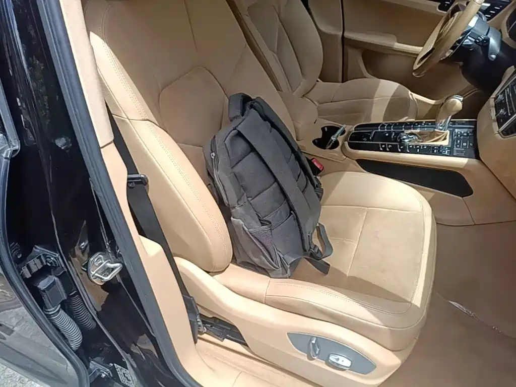 Porsche Macan — миниатюра 25