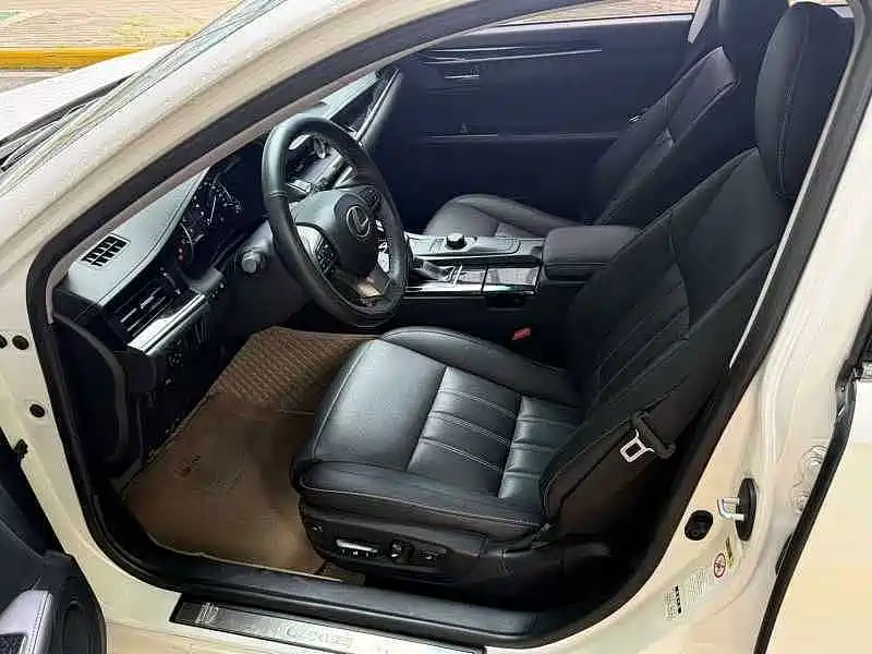 Lexus ES — миниатюра 4
