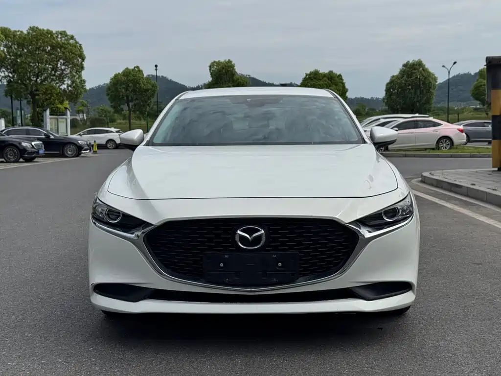 Mazda 3 Axela — миниатюра 2