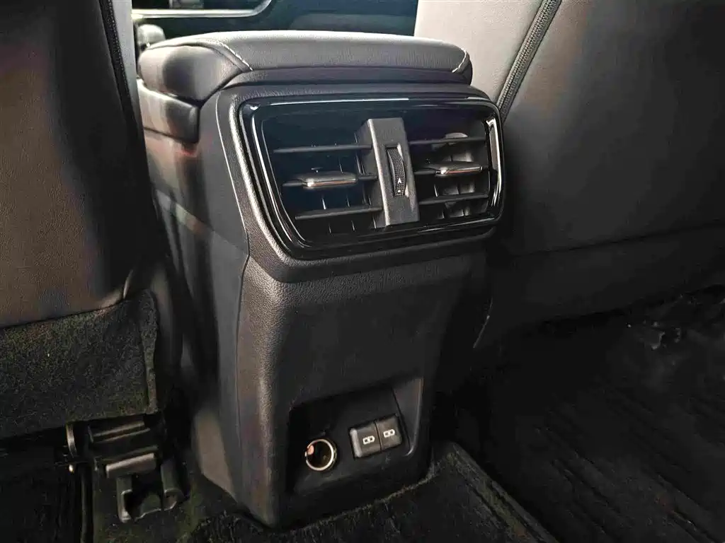 Lexus NX — миниатюра 29