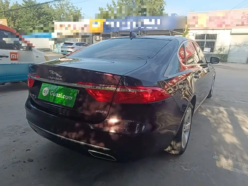 Jaguar XFL — миниатюра 7