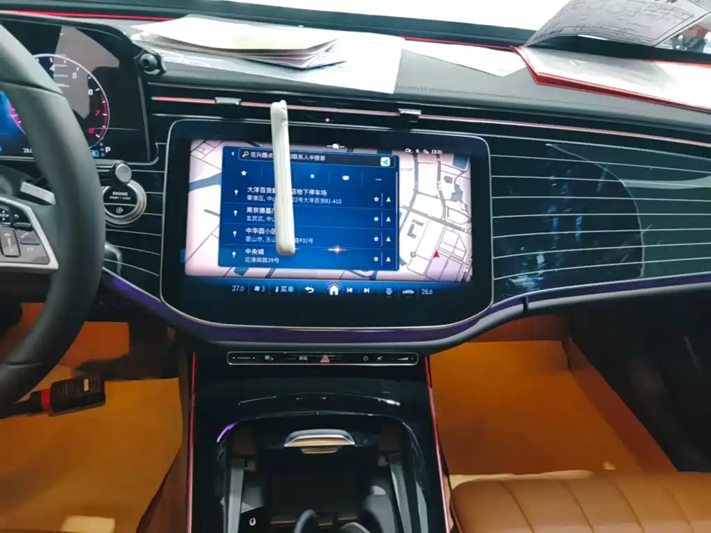 Mercedes-Benz E-Class — миниатюра 13