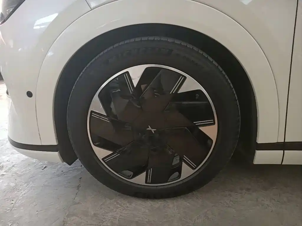 XPeng X9 — миниатюра 23