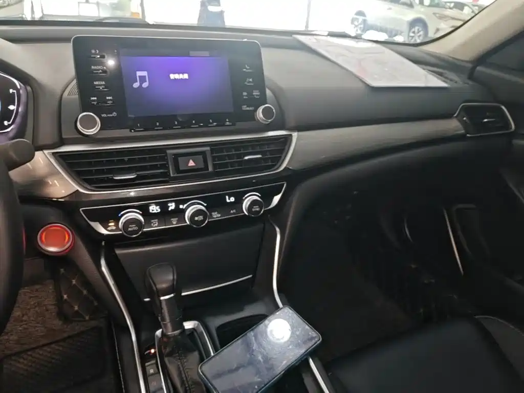 Honda Inspire — миниатюра 10