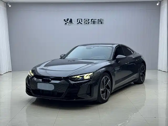 AUDI RS E TRON GT 2024