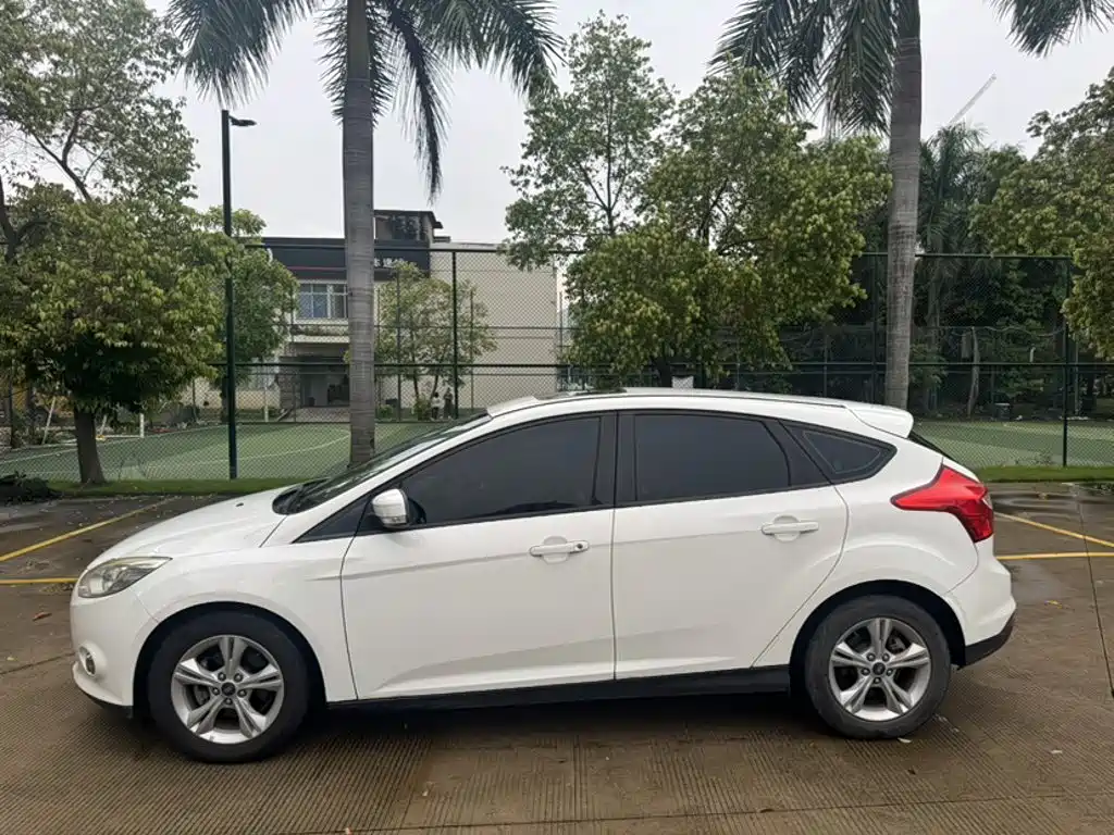 Ford Focus — миниатюра 5