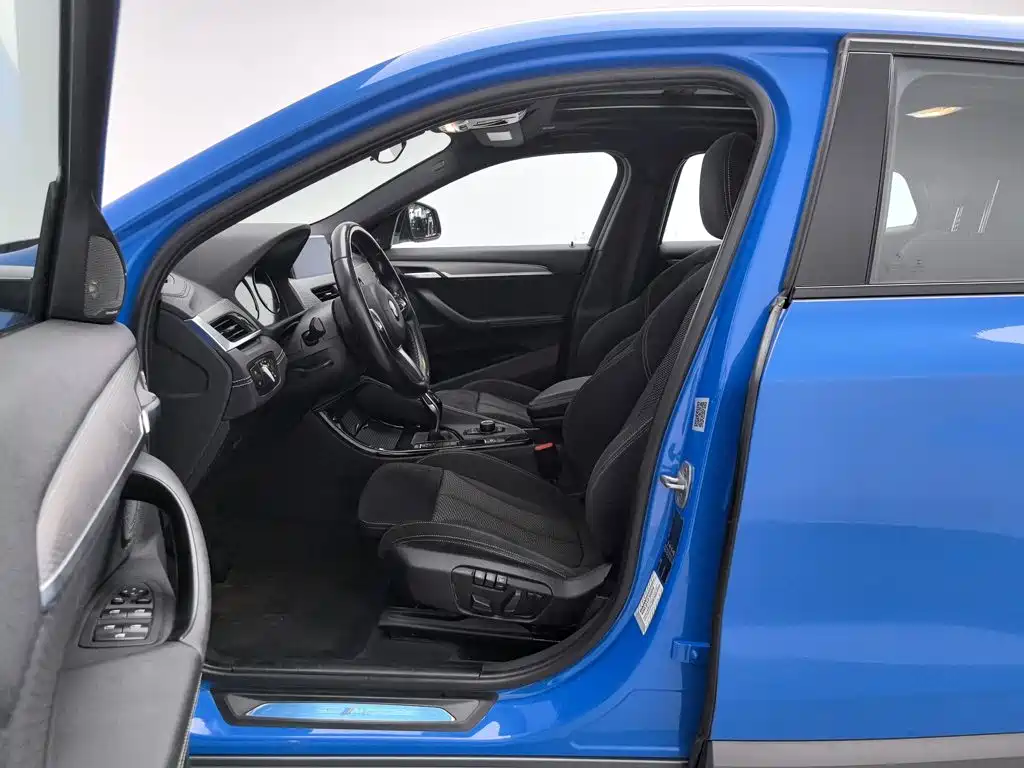 BMW X2 (Import) — миниатюра 10
