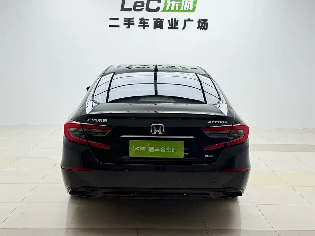 Honda Accord — миниатюра 7