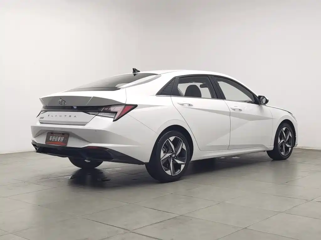 Hyundai Elantra — миниатюра 2