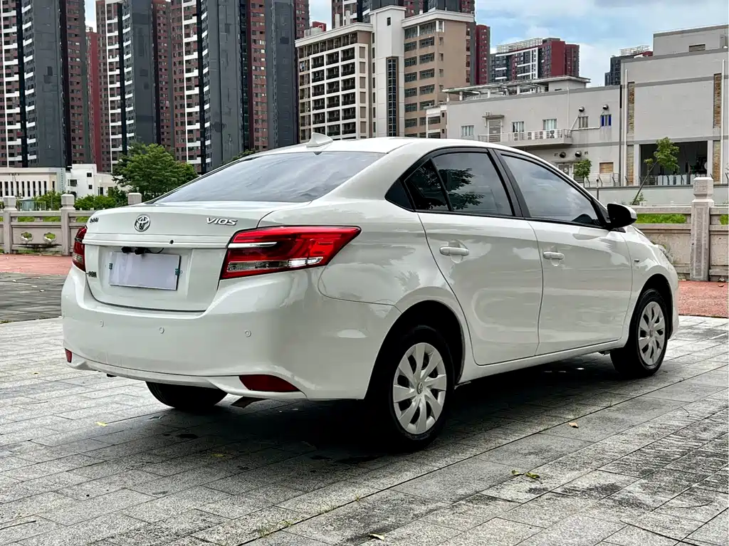 Toyota Vios — миниатюра 13