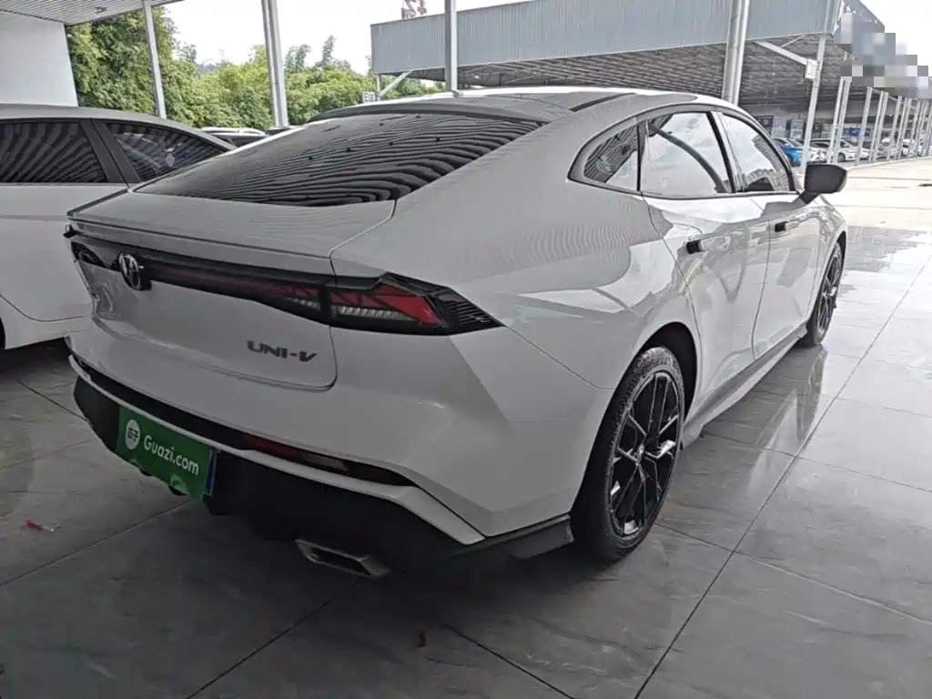 Changan UNI-V — миниатюра 7