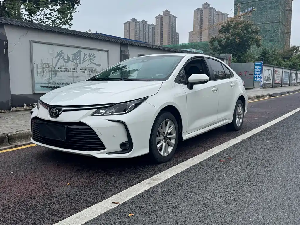 TOYOTA COROLLA