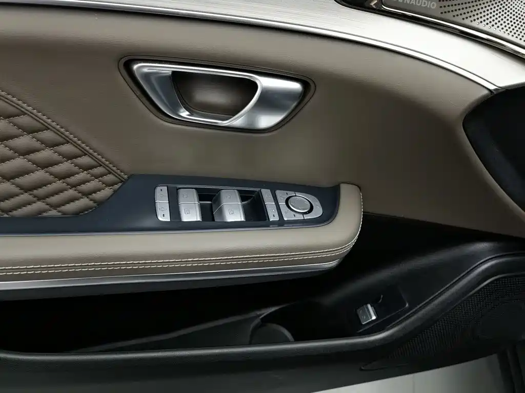 BYD Han — миниатюра 9