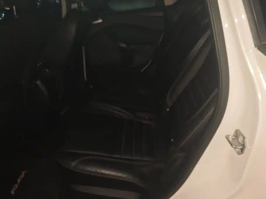 Ford Kuga — миниатюра 11