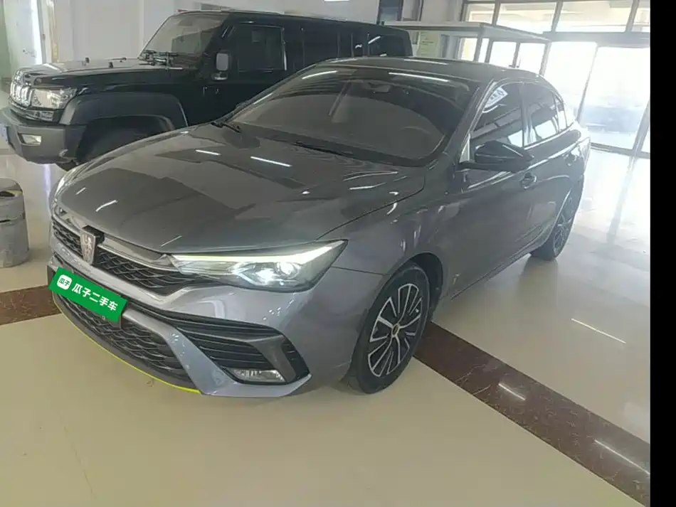 Roewe i5