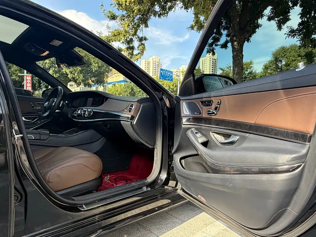 Mercedes-Benz S-Class — миниатюра 6