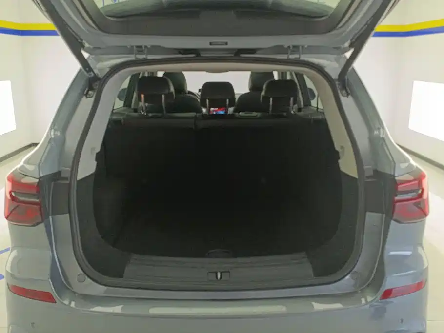 Roewe RX5 — миниатюра 4