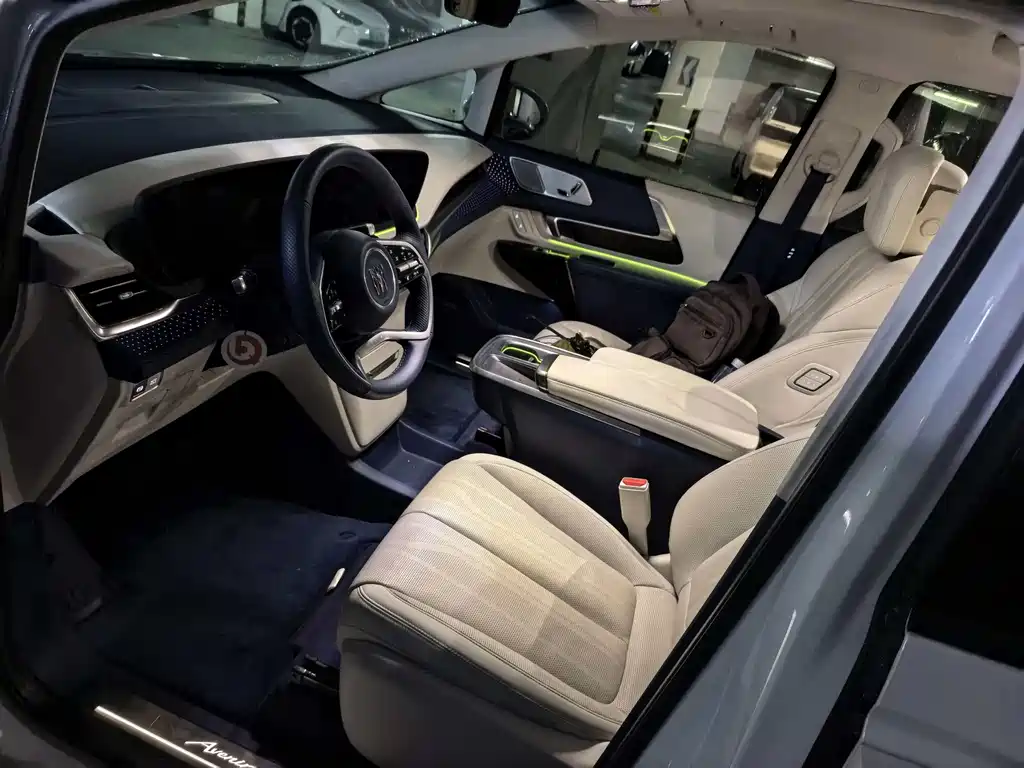 Buick Century 2025 2.0T мест