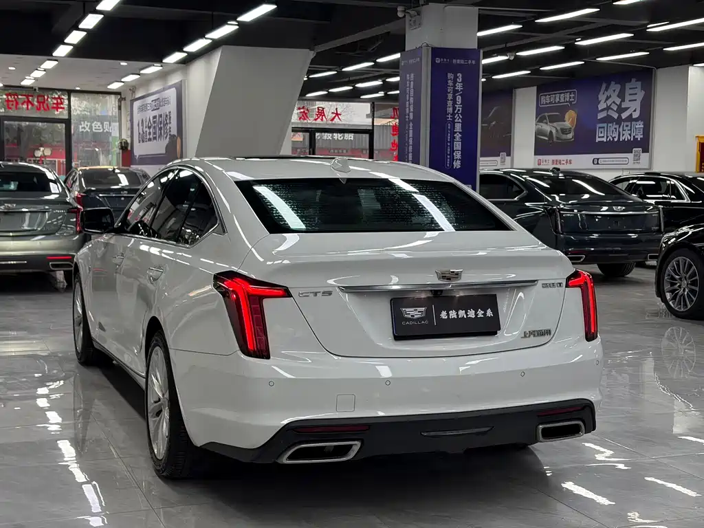 Cadillac CT5 — миниатюра 10