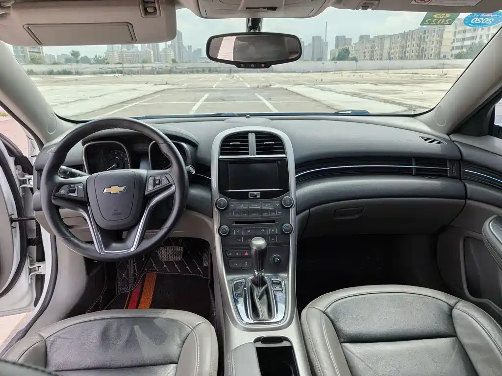 Chevrolet Malibu 2012 2.0L AT Luxury