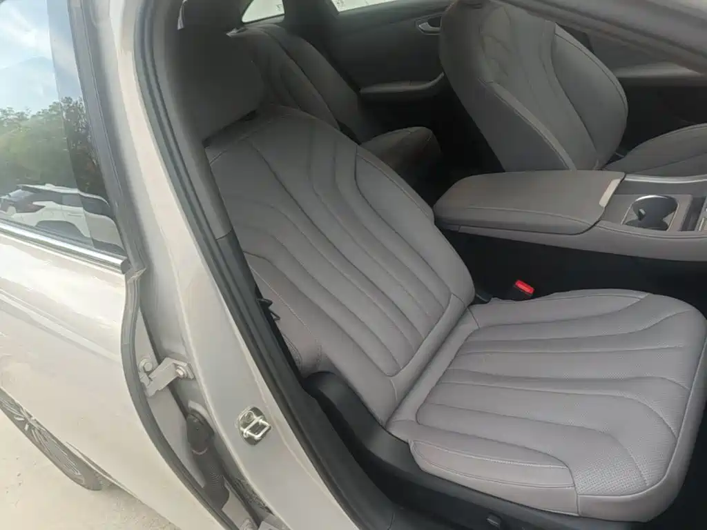 Roewe M7 DMH — миниатюра 25
