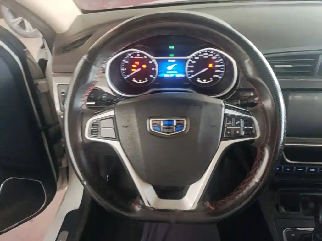 Geely Emgrand — миниатюра 11