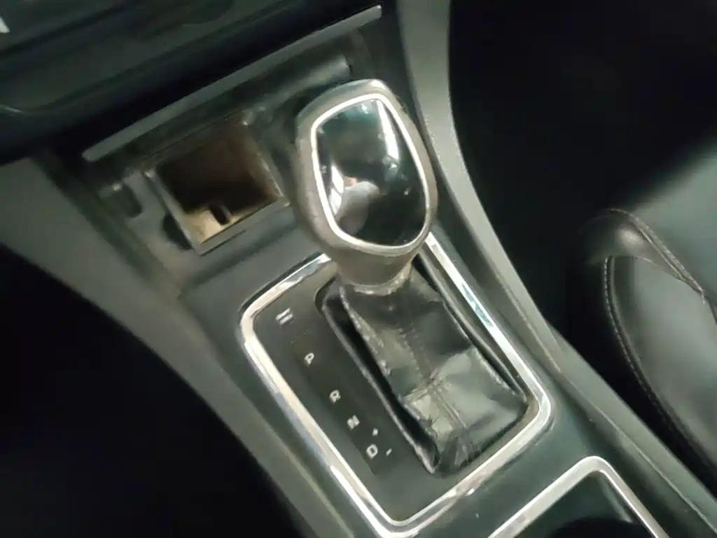 Geely Emgrand — миниатюра 14