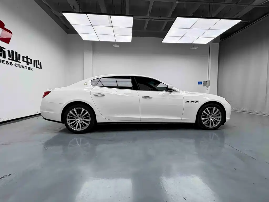 Maserati Quattroporte 3.0T Standard Type, фото 23