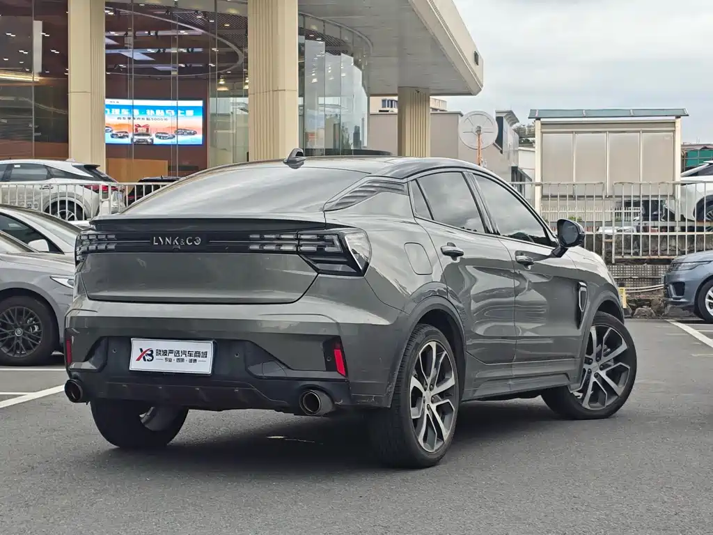 Lynk & Co 05 — миниатюра 5