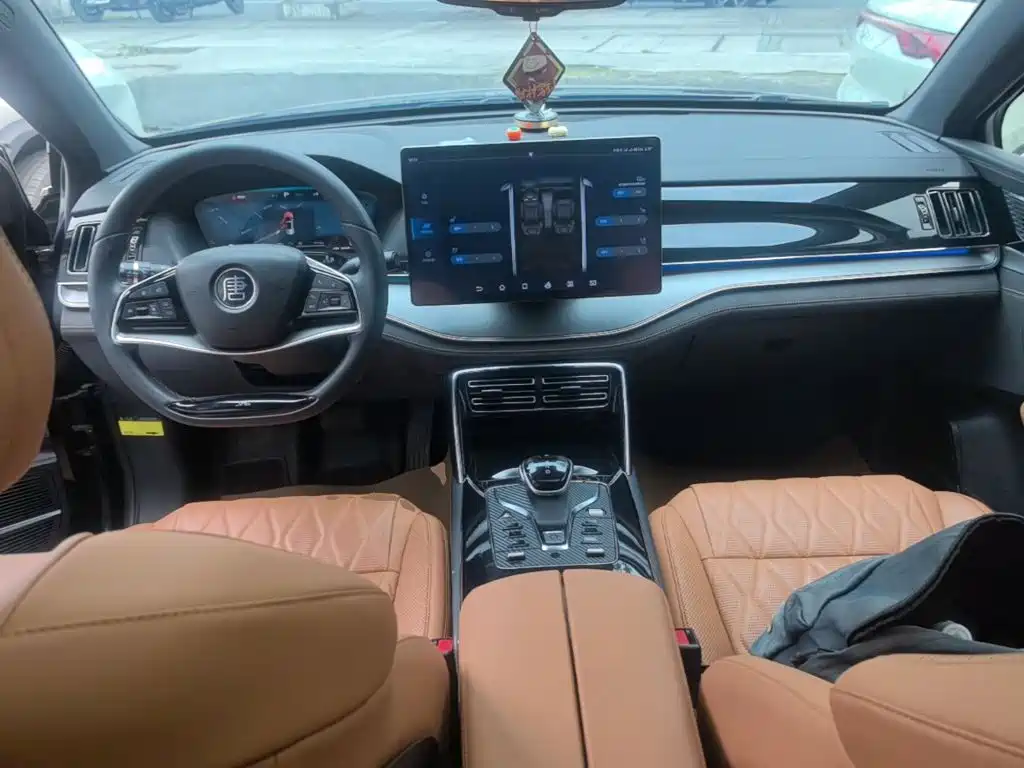 BYD Tang New Energy — миниатюра 6