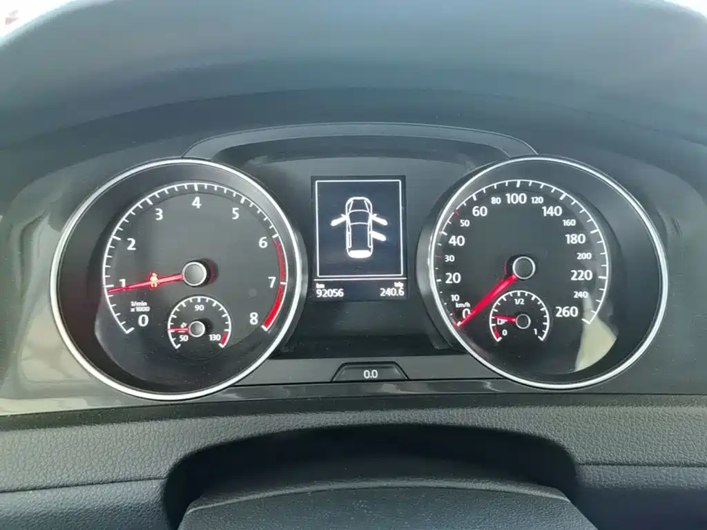 Volkswagen Golf — миниатюра 12