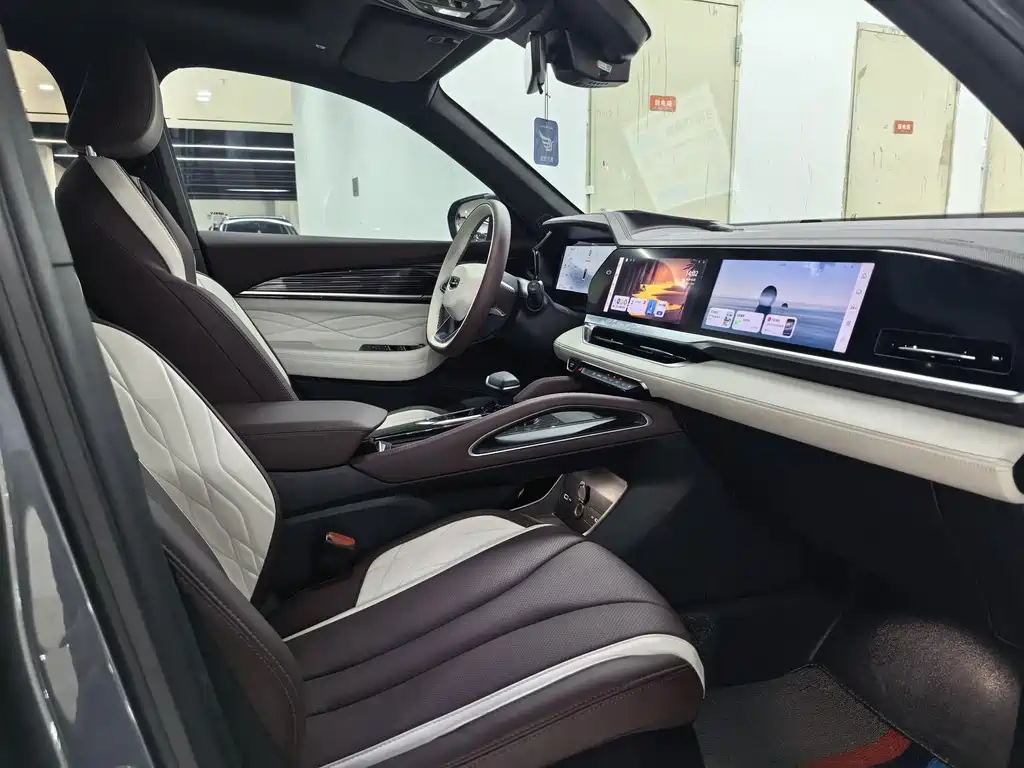 Geely Xingyue L — миниатюра 8