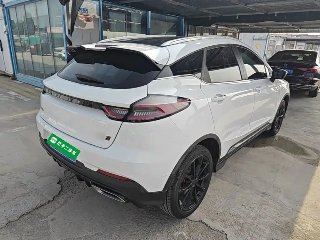 Geely Emgrand S — миниатюра 7