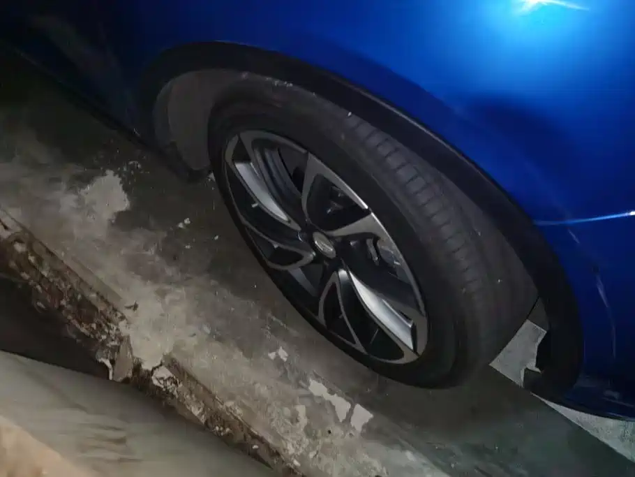 Geely Emgrand GS — миниатюра 6