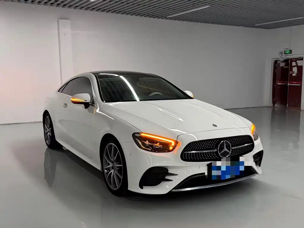 Mercedes-Benz E-Class (Import) — миниатюра 15