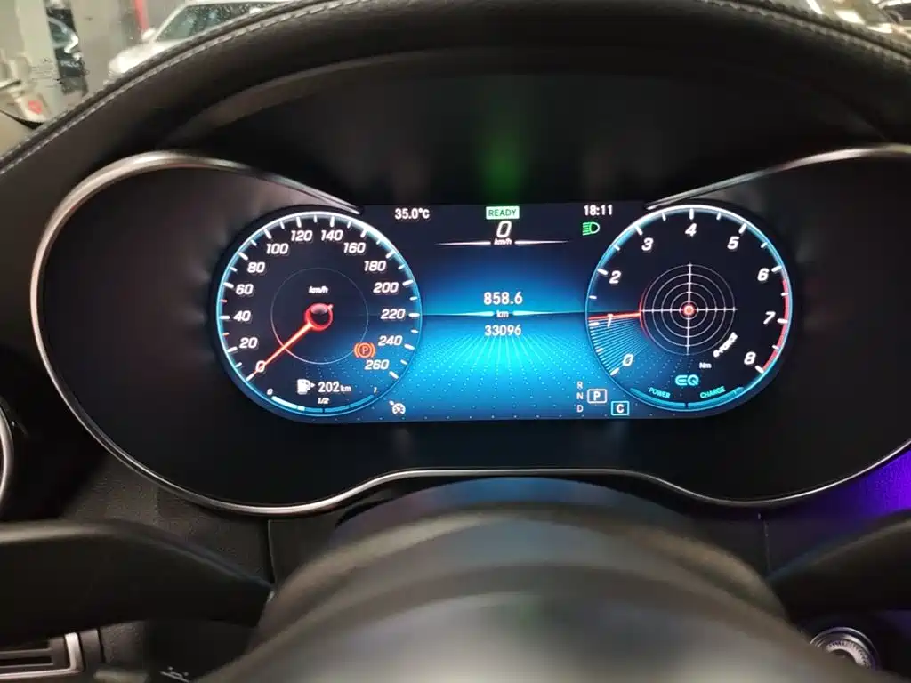 Mercedes-Benz C-Class — миниатюра 12