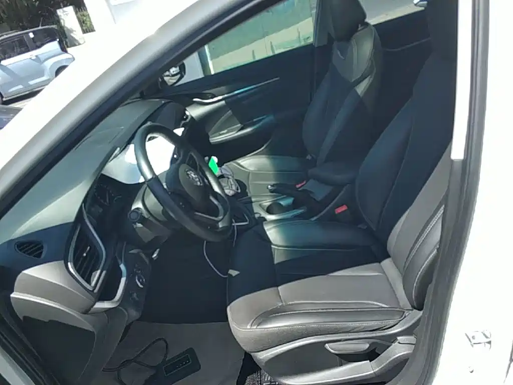 Buick Excelle — миниатюра 15